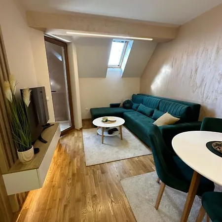 Apartment Zlatni Bor *