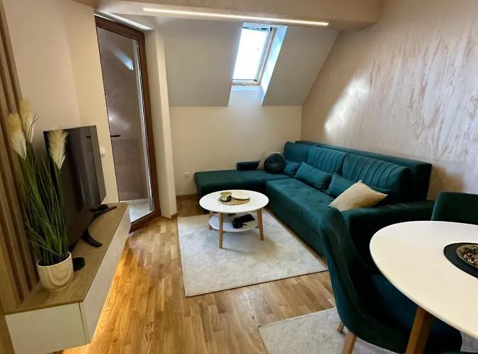 Apartman Zlatni Bor *